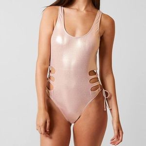 HOST PICK 💕 NWOT Rose gold cut out swimsuit